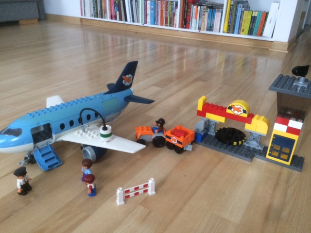 UŻYWANE KLOCKI LEGO DUPLO 5595 LOTNISKO SAMOLOT