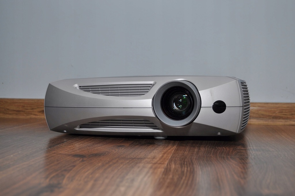 -= Projektor InFocus LP820 =-