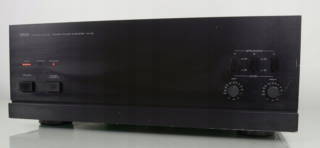 Yamaha M-40 Natural Sound Stereo Power Amplifier