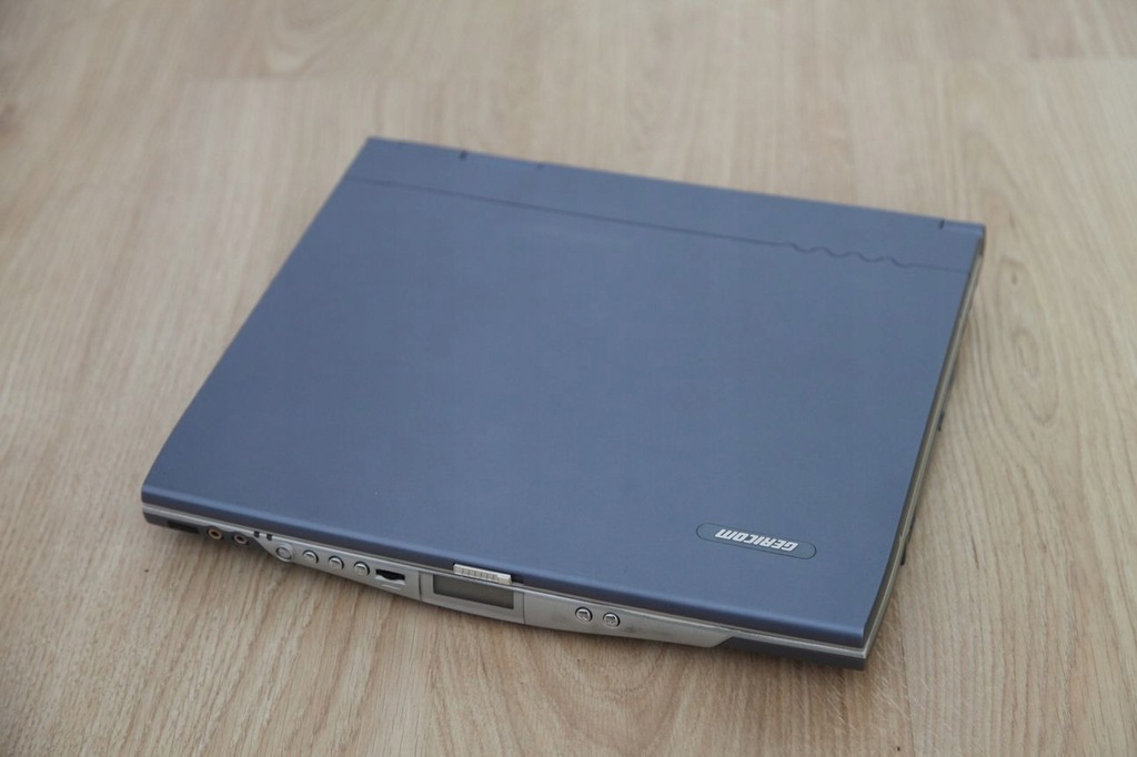 Gericom Blockbuster Pentium 4 2,4GHz 1G RAM Radeon