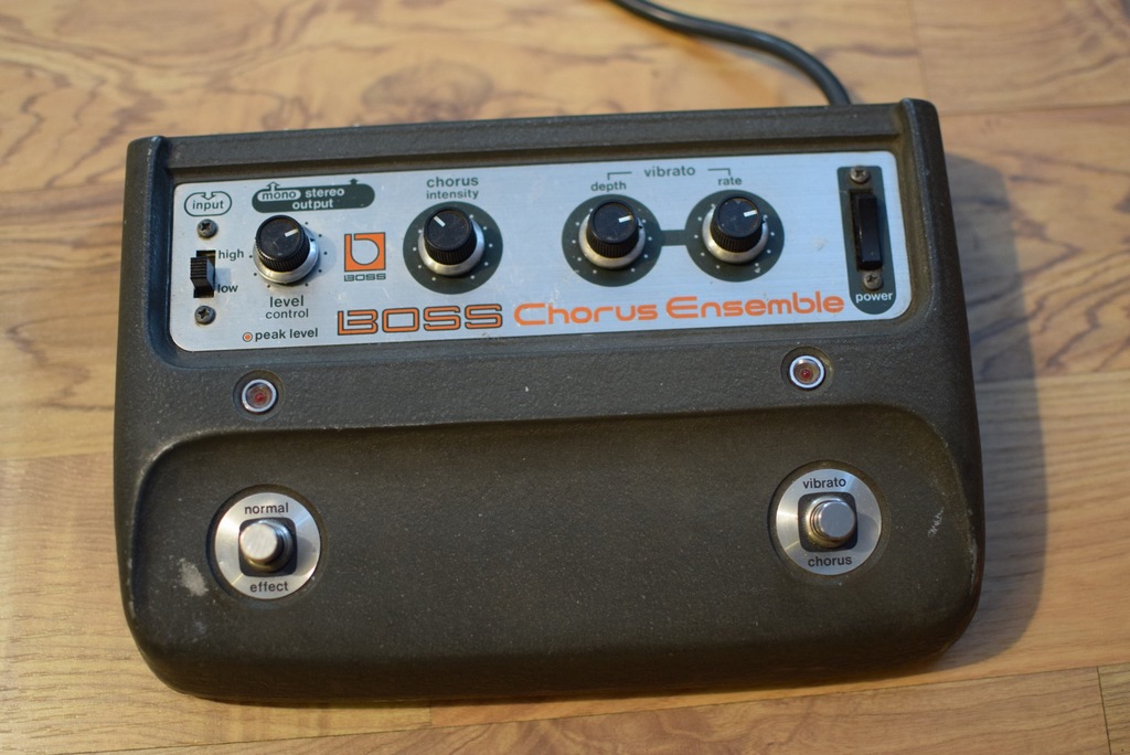 Boss Chorus CE-1