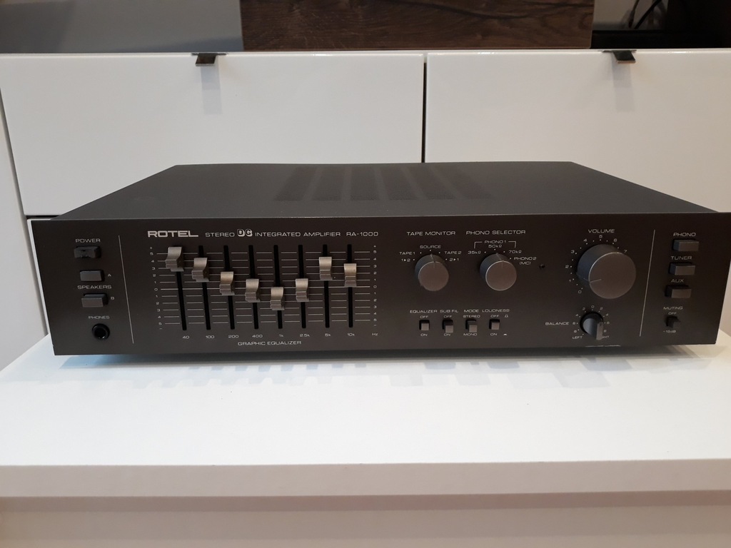WZMACNIACZ ROTEL RA-1000