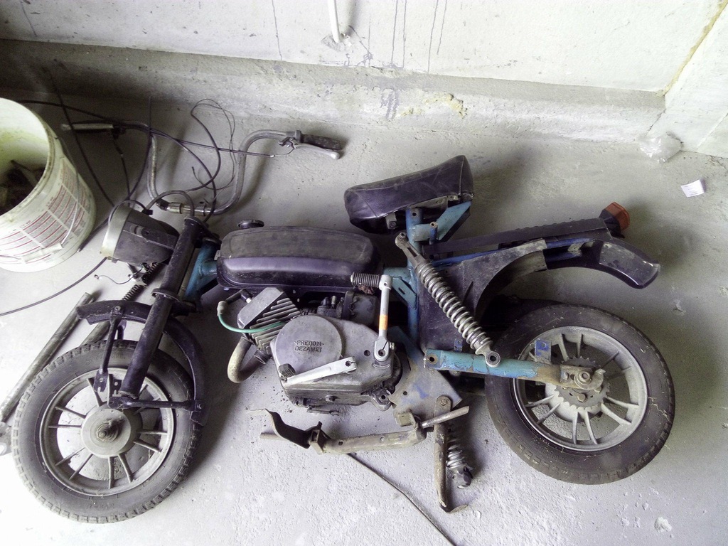 Motorynka Pony 50cm3 do złożenia Romet Dokumenty