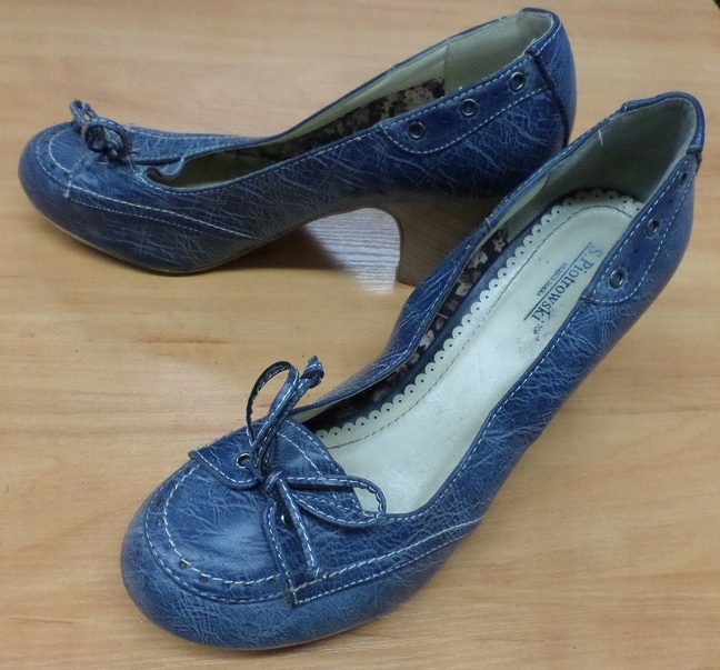 BUTY DAMSKIE K4 S.PIOTROWSKI ROZM 39 OBCAS 8 CM