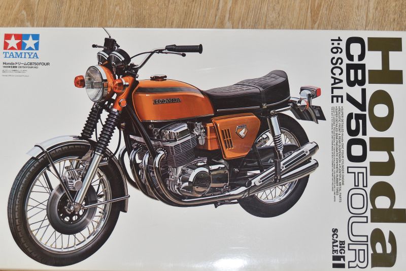 TAMIYA 1/6 HONDA CB750 FOUR