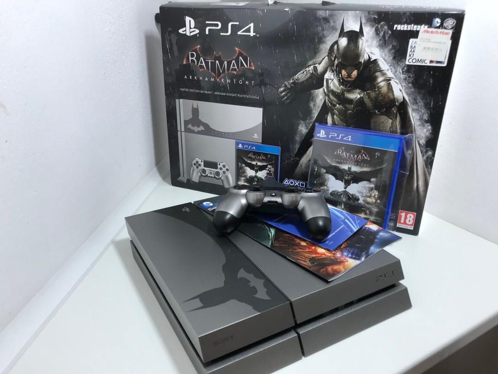 PS4 500GB Batman Arkham Knight Limited Edition BCM