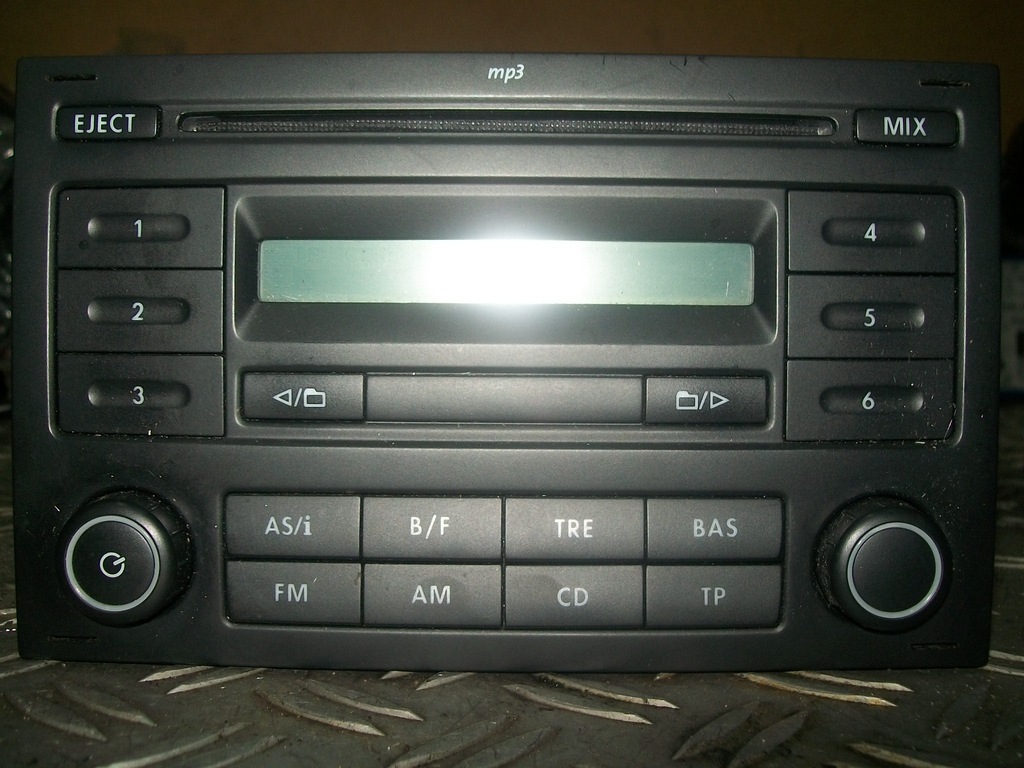 Radio (6Q0 035 125 A) - VW Polo -2006