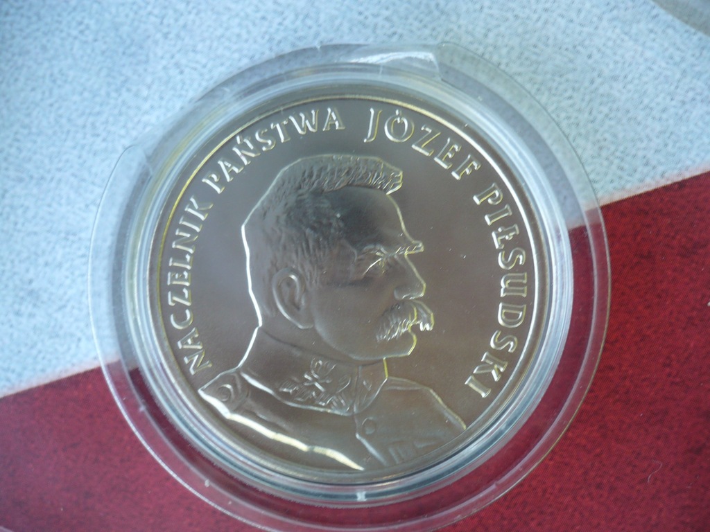 MEDAL J. PIŁSUDSKI 100 LAT NIEPODLEGŁOŚCI + ALBUM