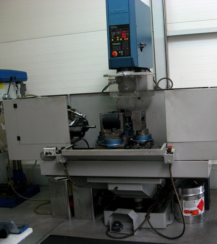 Wiertarka CNC Alzmetall AC 32 głowica rewolwerowa
