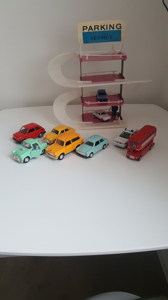 Parking dla aut PRL plus 9 aut