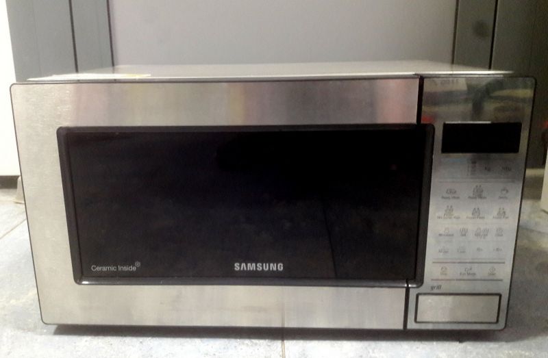 MIKROFALÓWKA SAMSUNG GE83M