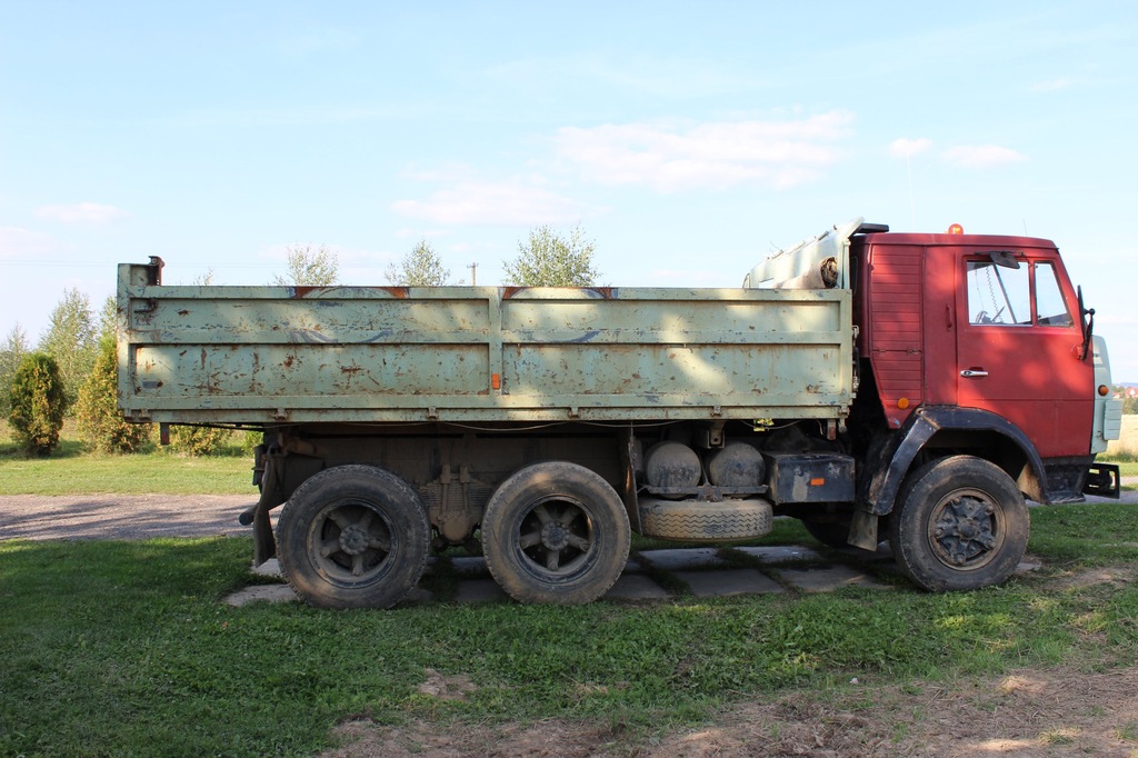 Kamaz wywrotka 6x4 kiper 3-stronny