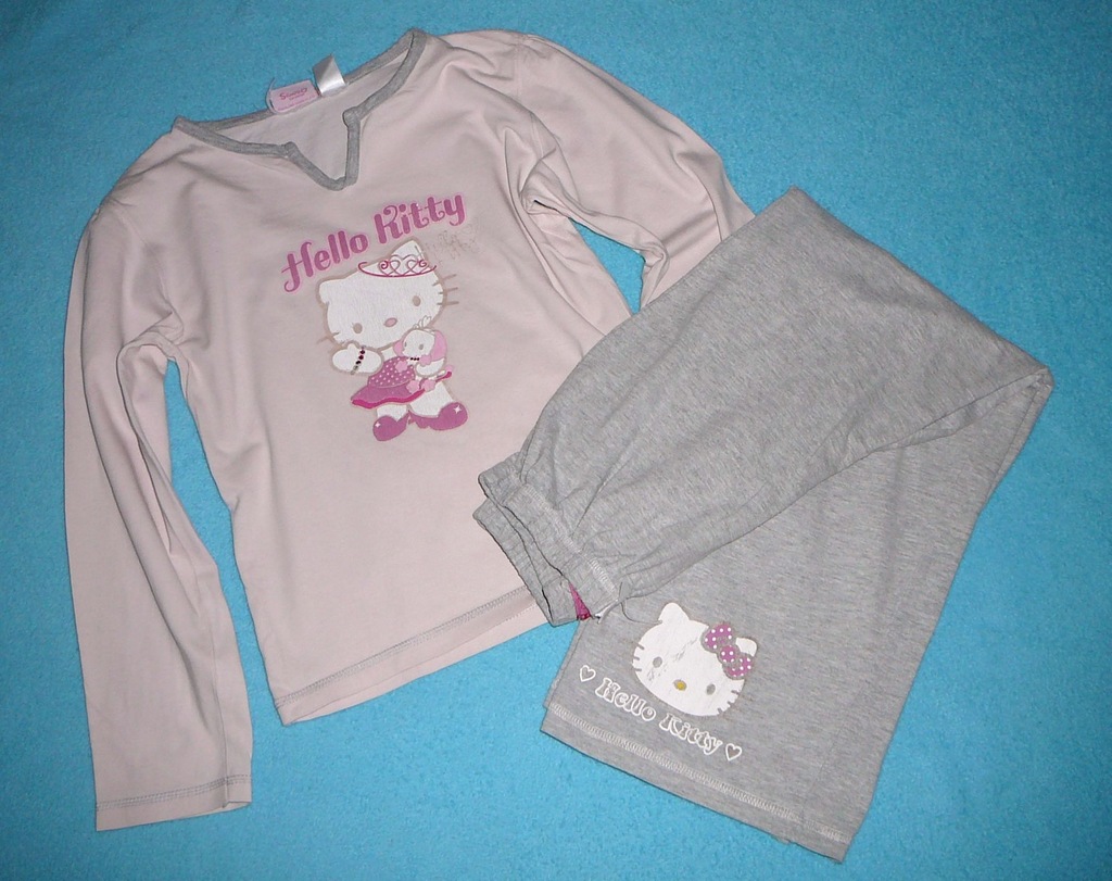 128-134 Reserved piżama za grosze Hello Kitty