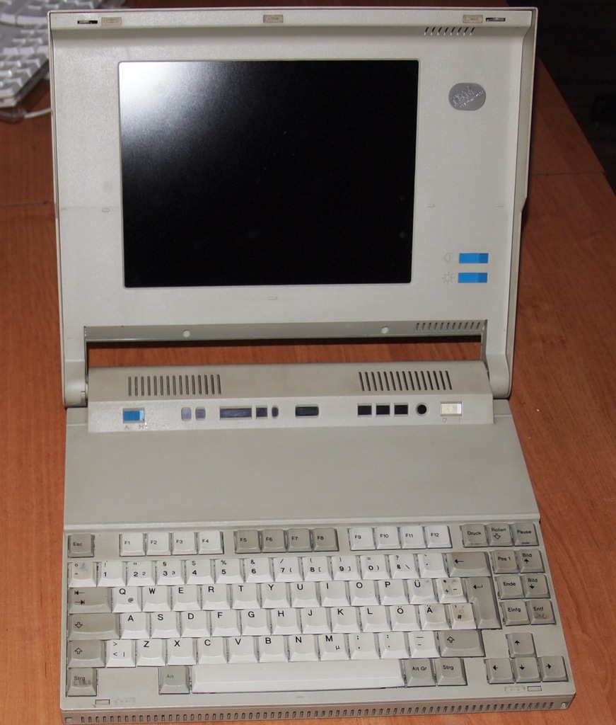 IBM THINKPAD L40 SX- 27 latek pierwszy laptop