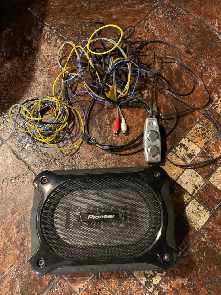 Subwoofer samochodowy Pioneer TS-WX11A aktywny