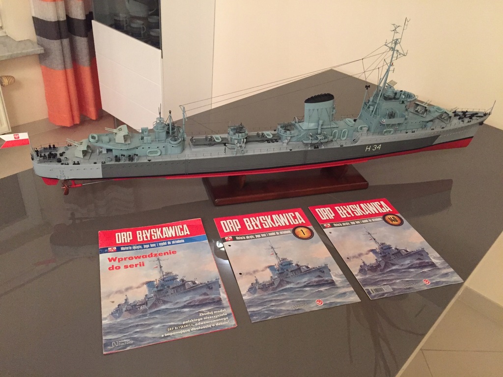 ORP BŁYSKAWICA - KOMPLET - ZŁOŻONY - HACHETTE