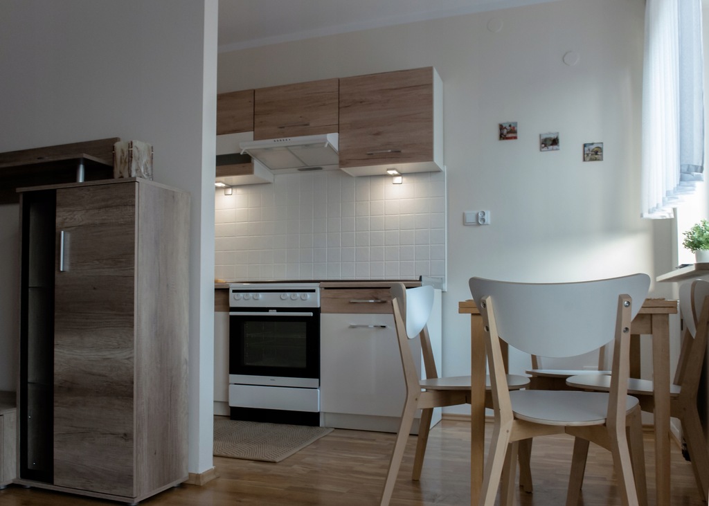 WYNAJMĘ MIESZKANIE 50 M 2 TARGÓWEK UL. CHODECKA 21