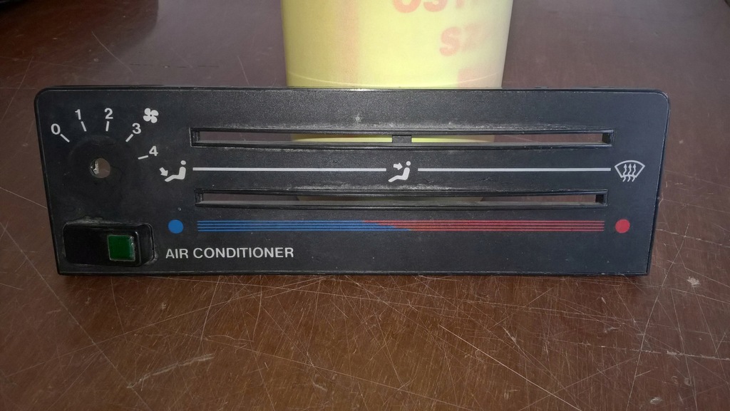 PANEL KLIMATYZACJI AUDI 80 B2 COUPE QUATTRO UR