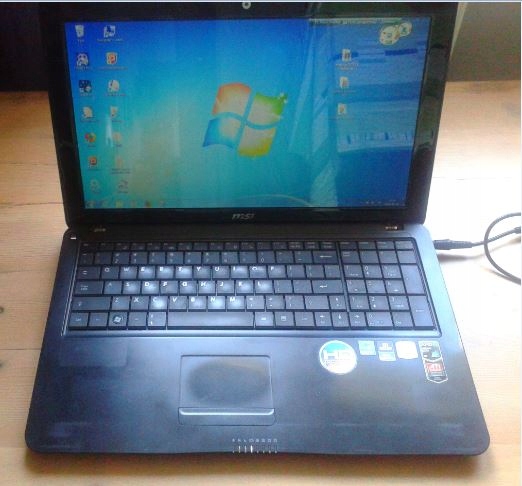 MSI X610 Athlon MV-40 , dysk 320GB WIN 7 z wadami.
