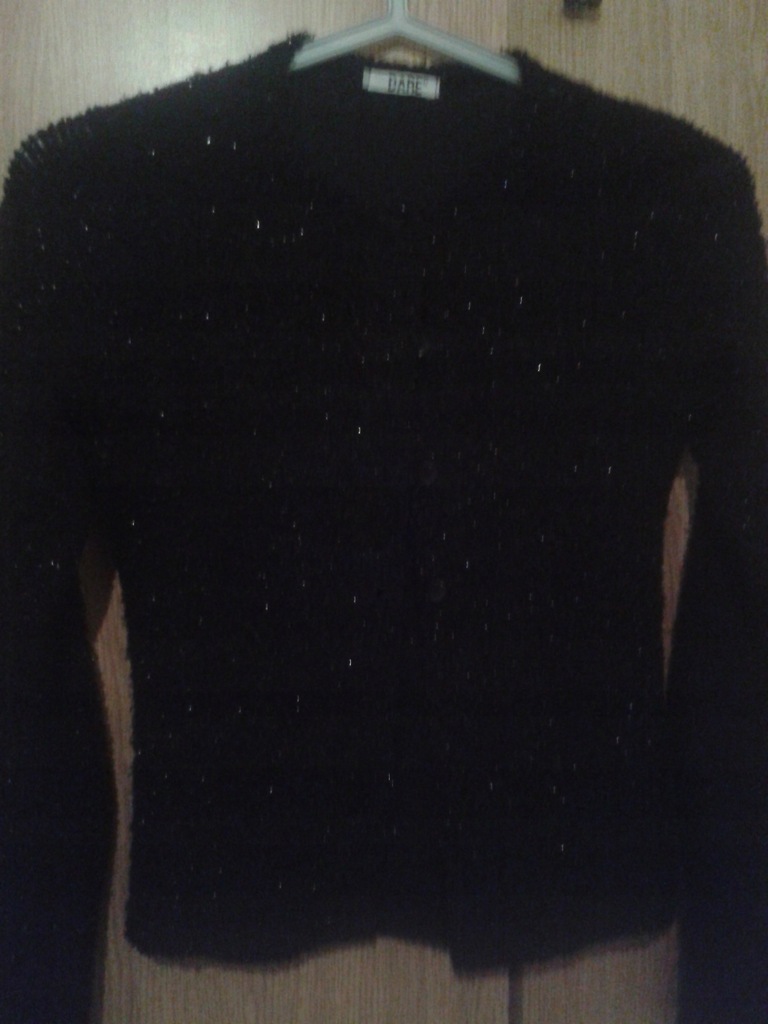 Czarne bolerko sweterek przetykany srebną nitką