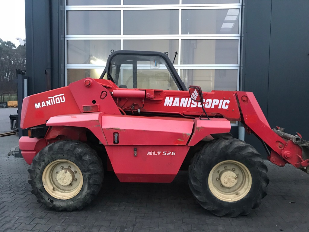 ŁADOWARKA TELESKOPOWA MANITOU MLT 526 SZEROKA1.95M