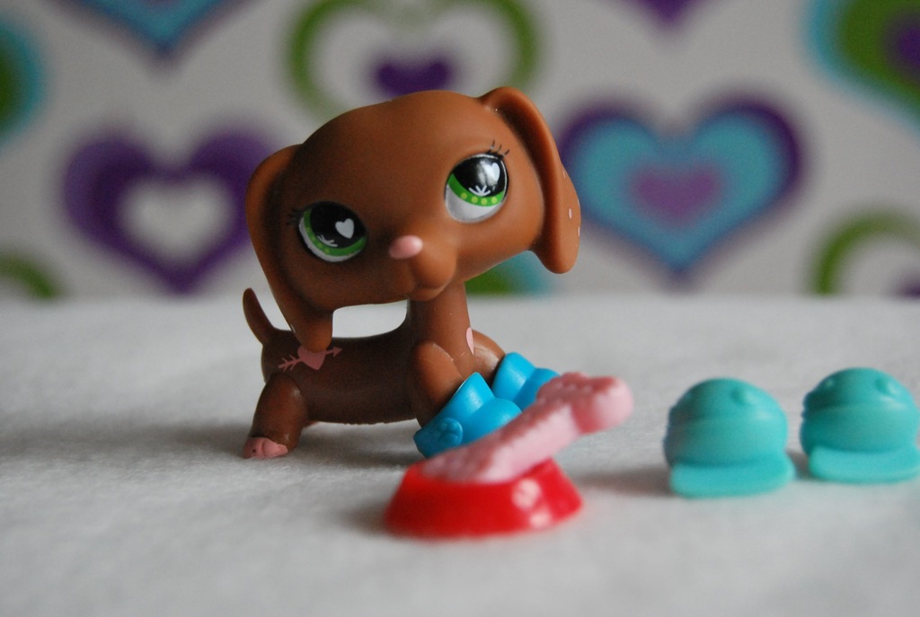HASBRO Littlest Pet Shop jamnik Walentynkowy LPS