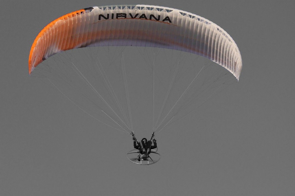 Paralotnia Dudek Nucleon  29  Nirvana z 2013 roku