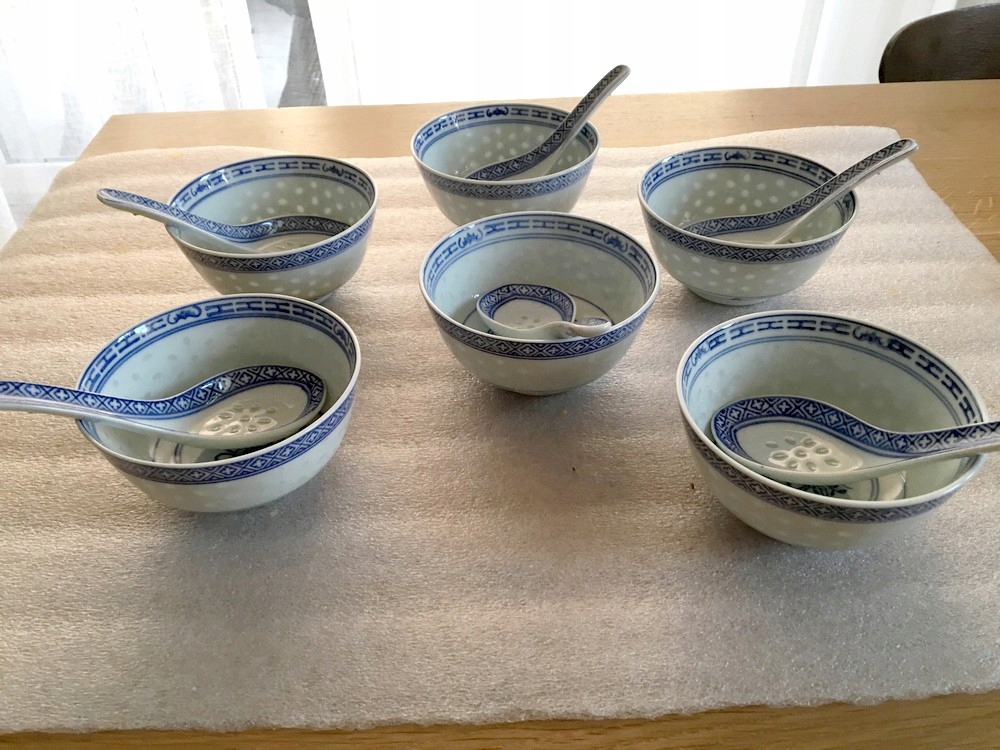 Porcelana chińska miseczki ryżowe + łyżki 6szt