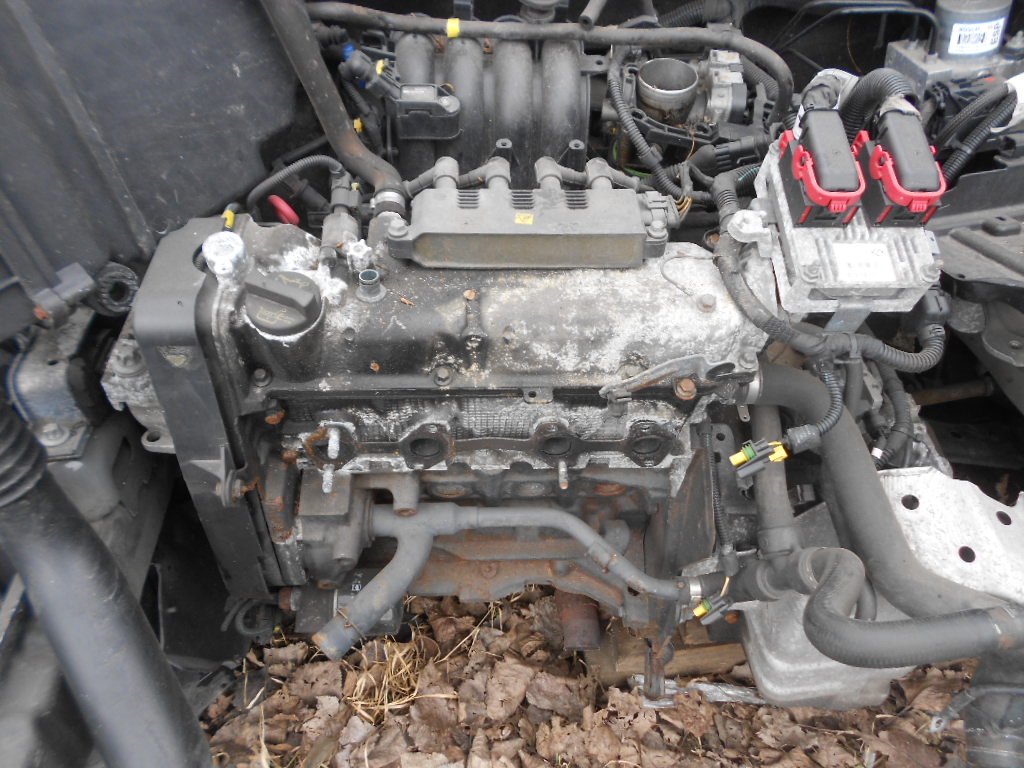 SILNIK 350A1000 FIAT GRANDE PUNTO 1.4 8V