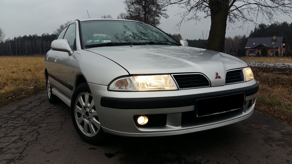 Mitsubishi carisma 1.8 benzyna 2001 zamiana