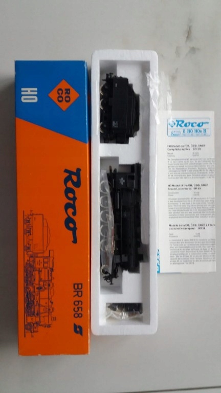 LOKOMOTYWA PLUS TENDER ROCO 43205