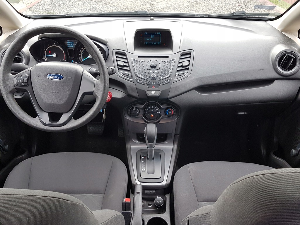 Ford Fiesta MK7 2015r 1.6 benzyna mały przebieg 7587657288 oficjalne archiwum Allegro