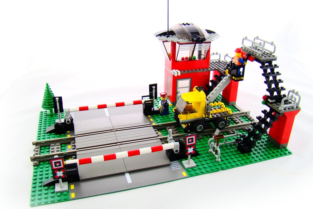 Lego City Miasto 10128 Train Level Crossing 7351099084 - oficjalne archiwum Allegro