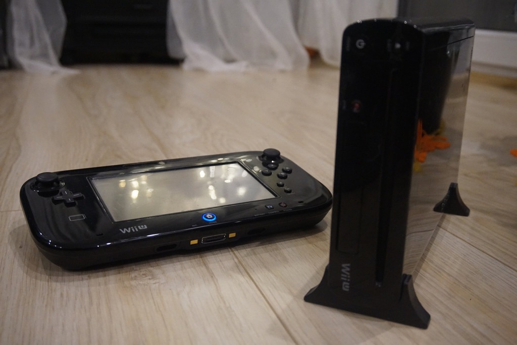 Wii U 32 gb - 36 gier, w tym 4 x ZELDA, MK 8, RE