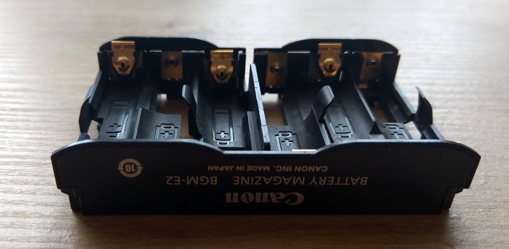 Canon BGM-E2 Battery Holder - Koszyk na baterie