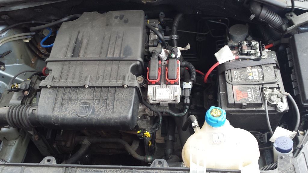 fiat punto evo 1.2 1.4 filtr powietrza obudowa