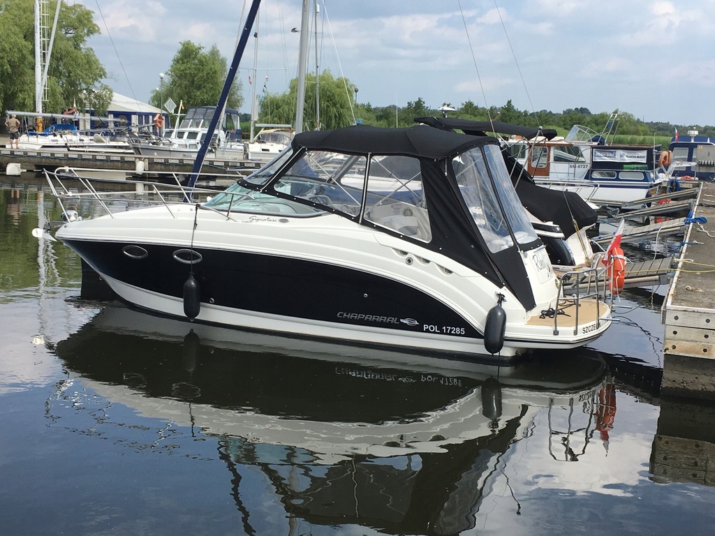 Jacht Chaparral Signature 250, 320KM, 5,7 GXI