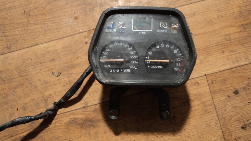 ZEGARY LICZNIKI ZEGAR LICZNIK SUZUKI RG 80 50