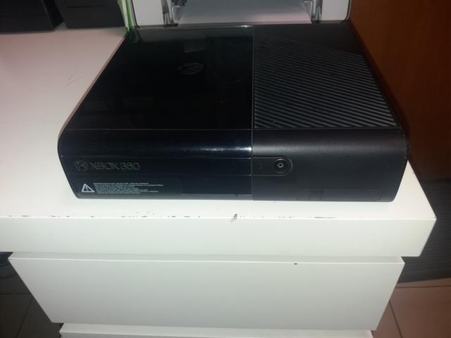 KONSOLA XBOX 360 + KINECT  SŁ PAD PUD