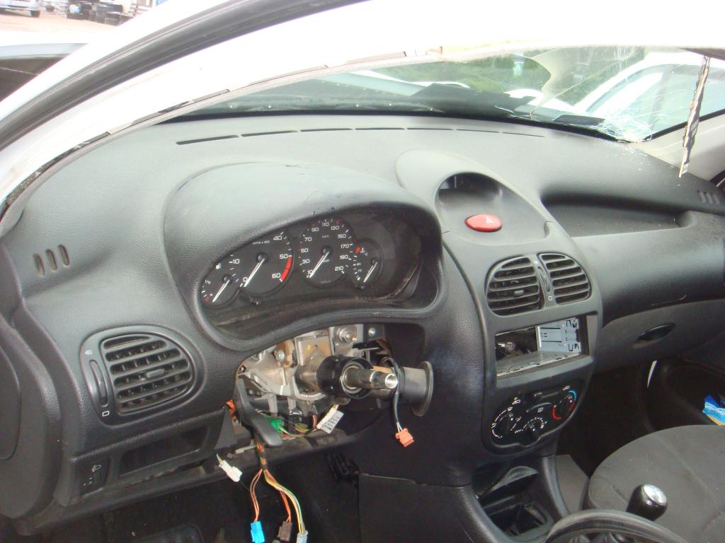 DESKA ROZDZIELCZA PEUGEOT 206