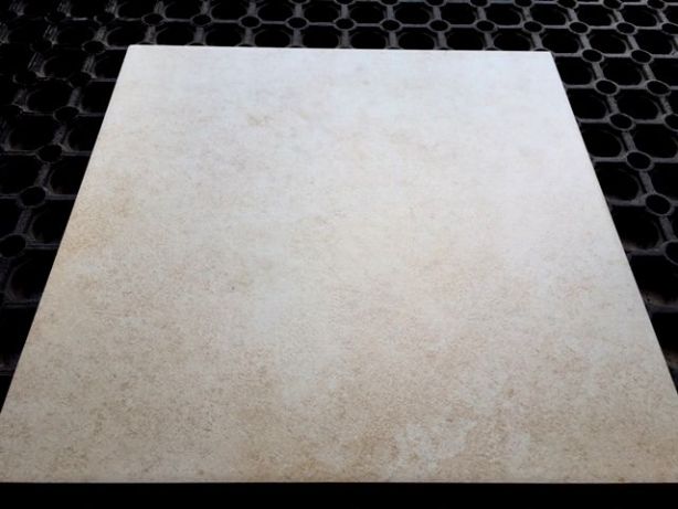 PŁYTKI PODŁOGOWE KREMOWE 33X33 MATOWE BEŻ -40%GRES