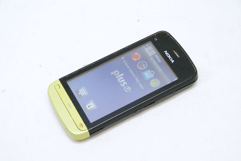DOTYKOWY TELEFON NOKIA C5-03 [USZKODZONA KLAPKA]