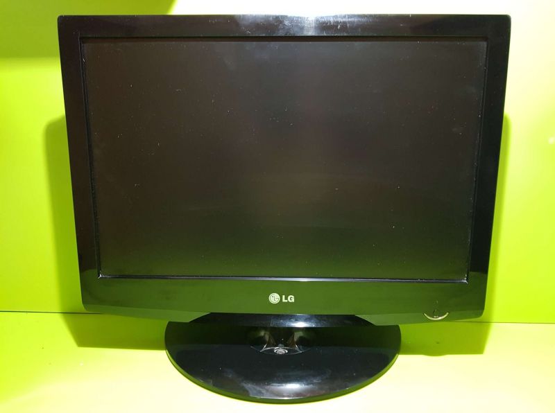 TELEWIZOR 19 CALI LG 19LG3050