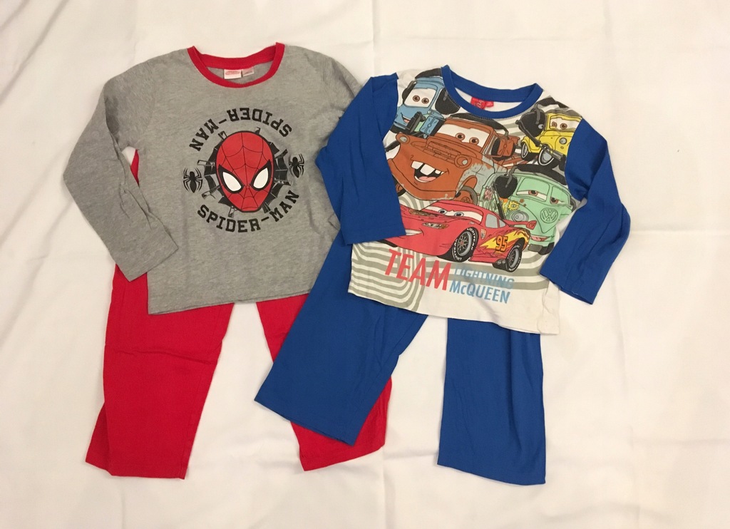 2 piżamy Cars i Spiderman, rozm. 110/116 (5-6 lat)