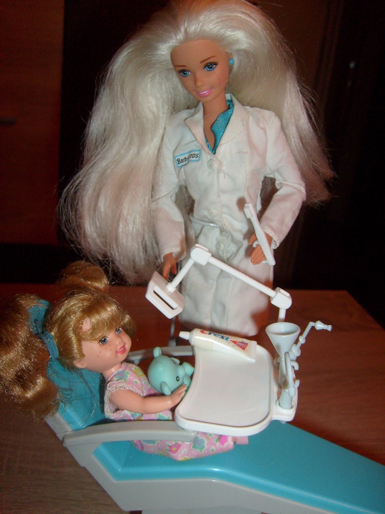 Zestaw Barbie Pani Doktor dentysta  Mattel 1997