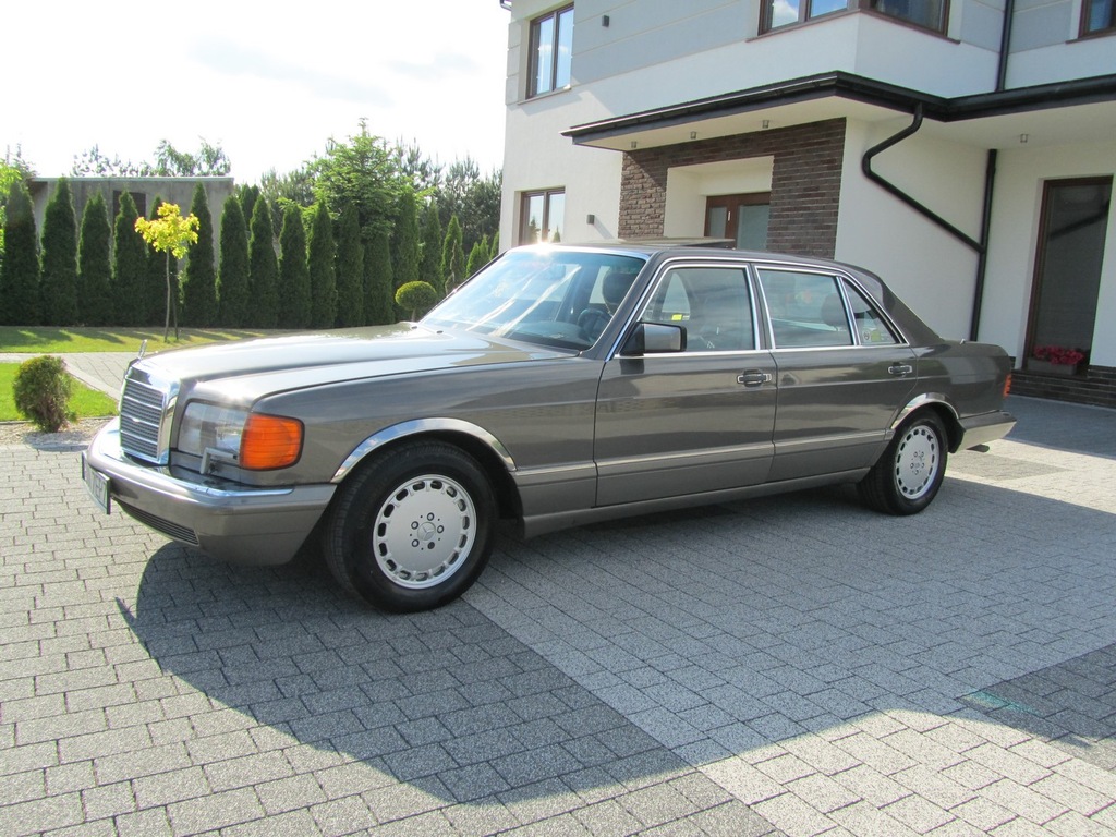 Mercedes-Benz Klasa S 420 z LPG W126 LONG