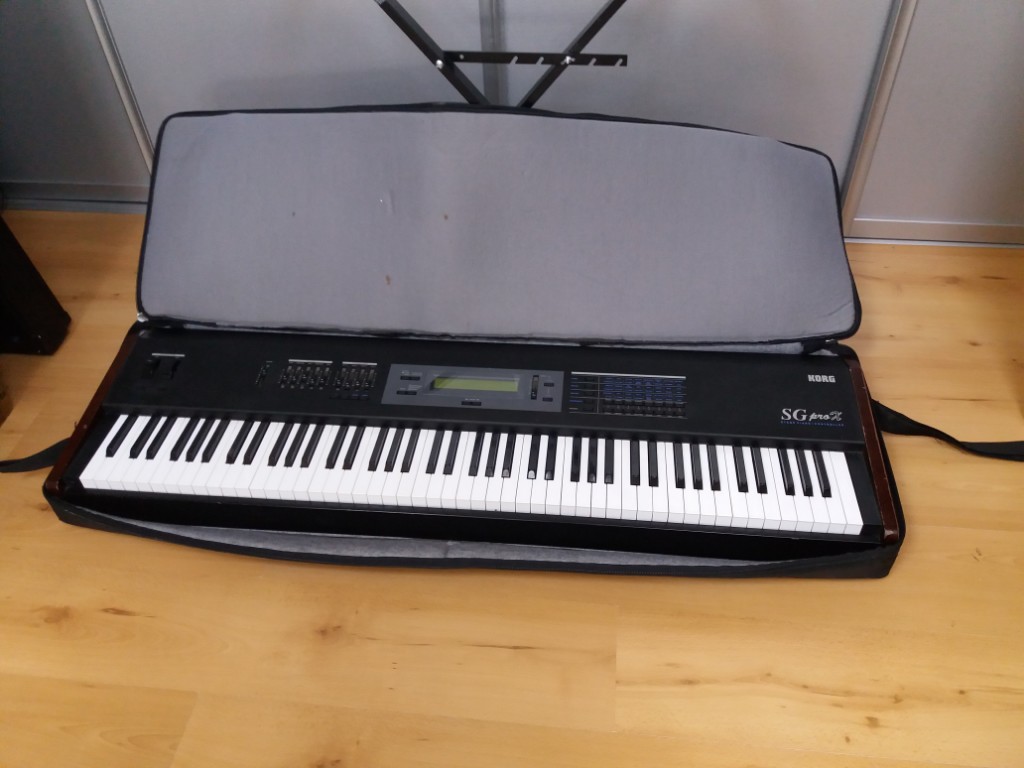 Stage piano klawiatura sterująca Korg