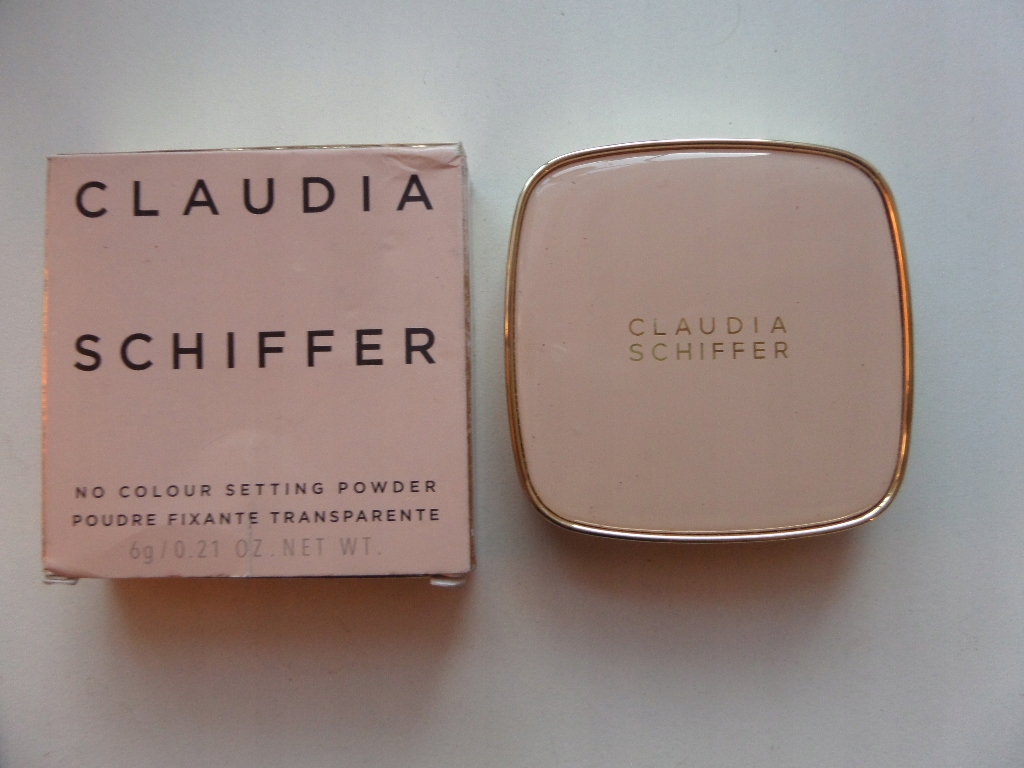 Claudia Schiffer puder transparentny