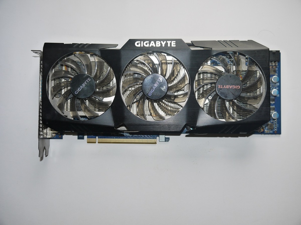 Gtx 470 gigabyte обзор