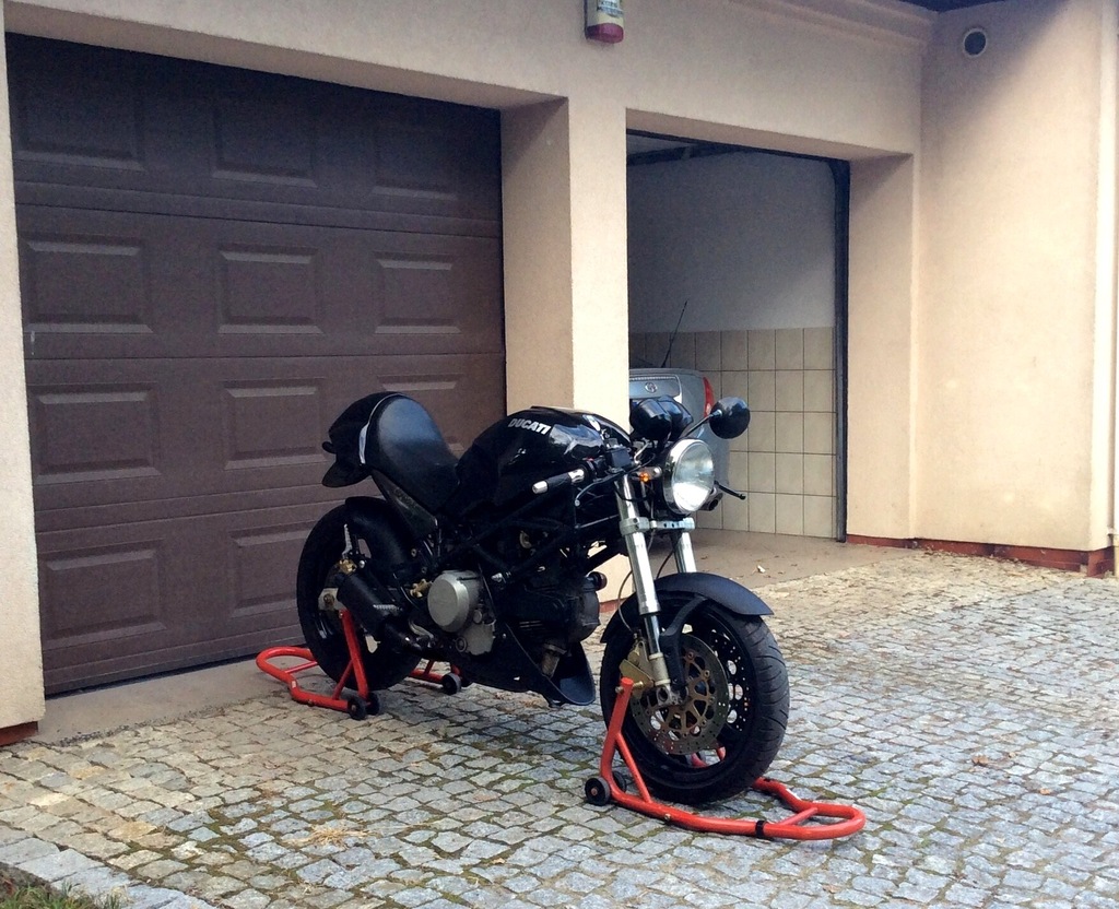 Ducati Monster 620 i.e. DARK
